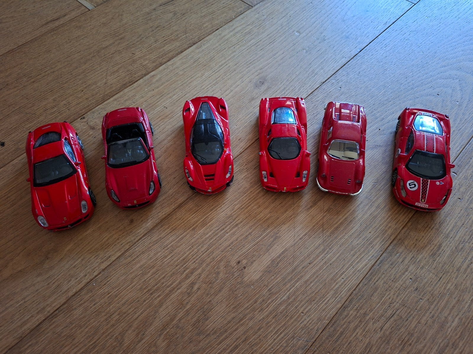 Ferrari auto's - Set van 7 modelauto's, Ophalen, Gebruikt