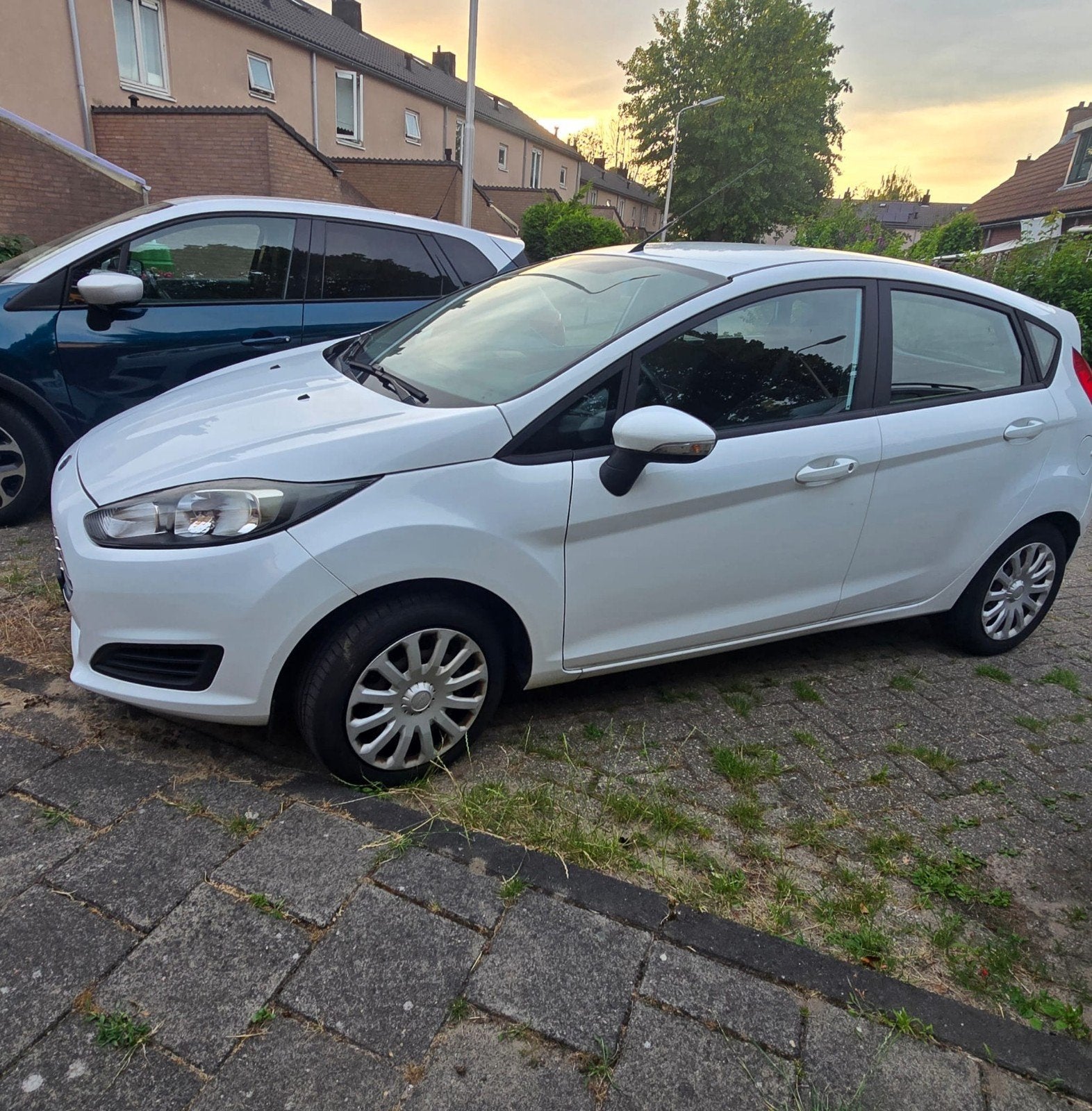 Ford Fiësta 1.0 65PK 5D S/S 2014 Wit, Auto's, 40 €/maand, 525 kg, Origineel Nederlands, Handgeschakeld