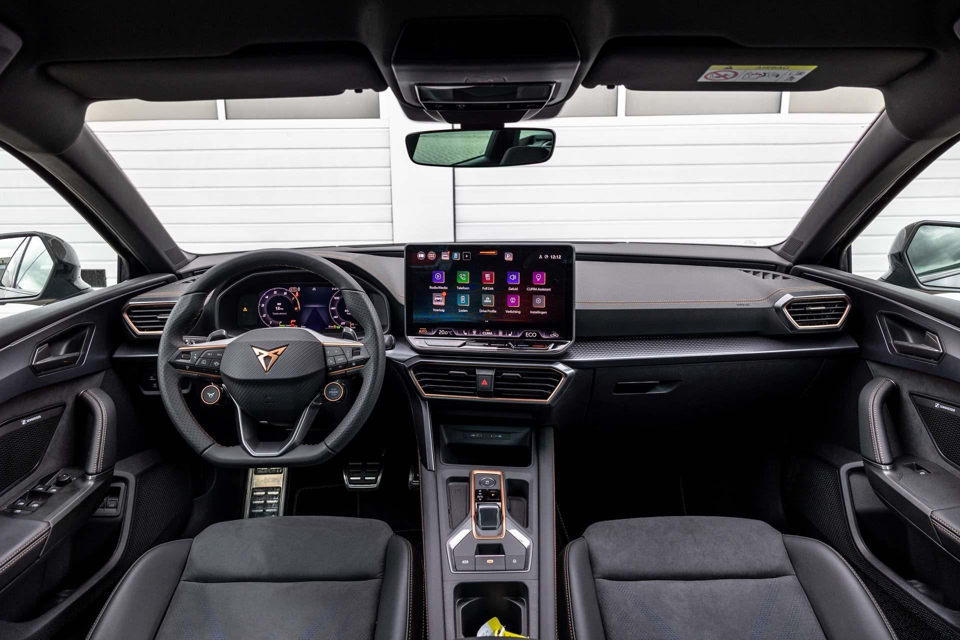 Foto 5 van CUPRA Leon Sportstourer 1.5 TSI e-Hybrid 272pk VZ Performanc