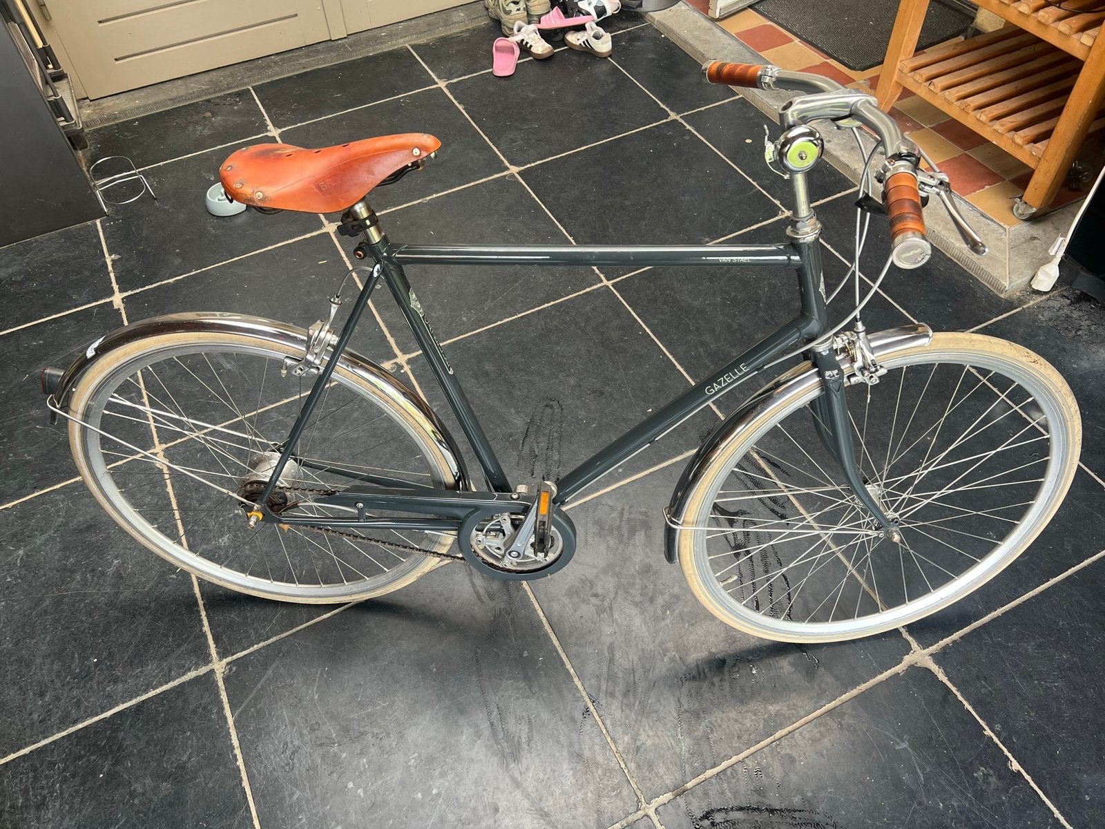Moet weg voor aans. zondag!! Gazelle Stadsfiets (retro-look), Fietsen en Brommers, Ophalen, Gebruikt, Velgrem, Versnellingen