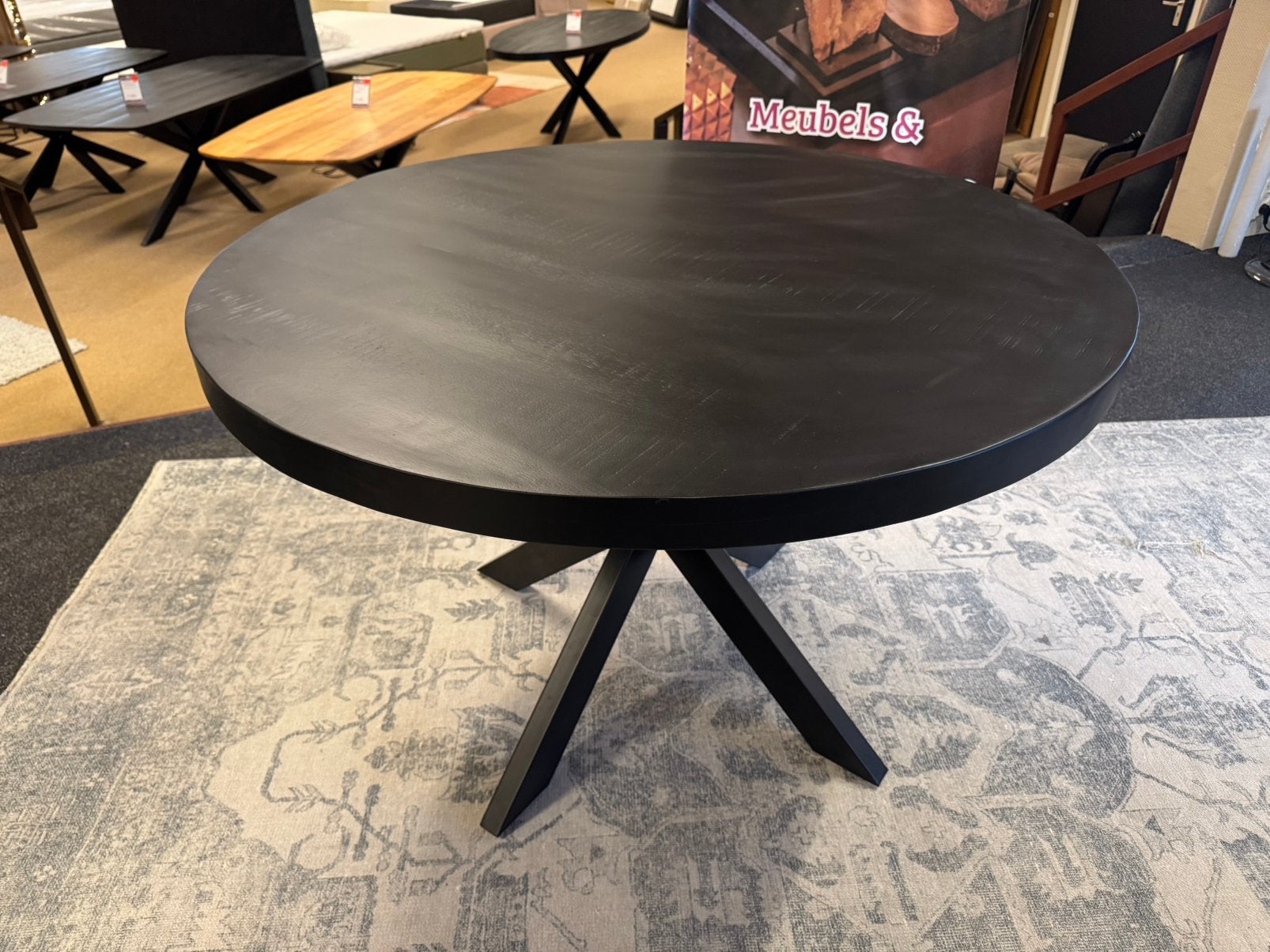 Eettafel rond 120cm Zwart mango€299,-Direct leverbaar E-2184, Rond, Nieuw, #Eettafel#Tafels#Eethoeken#Bijzettafels#Salontafels