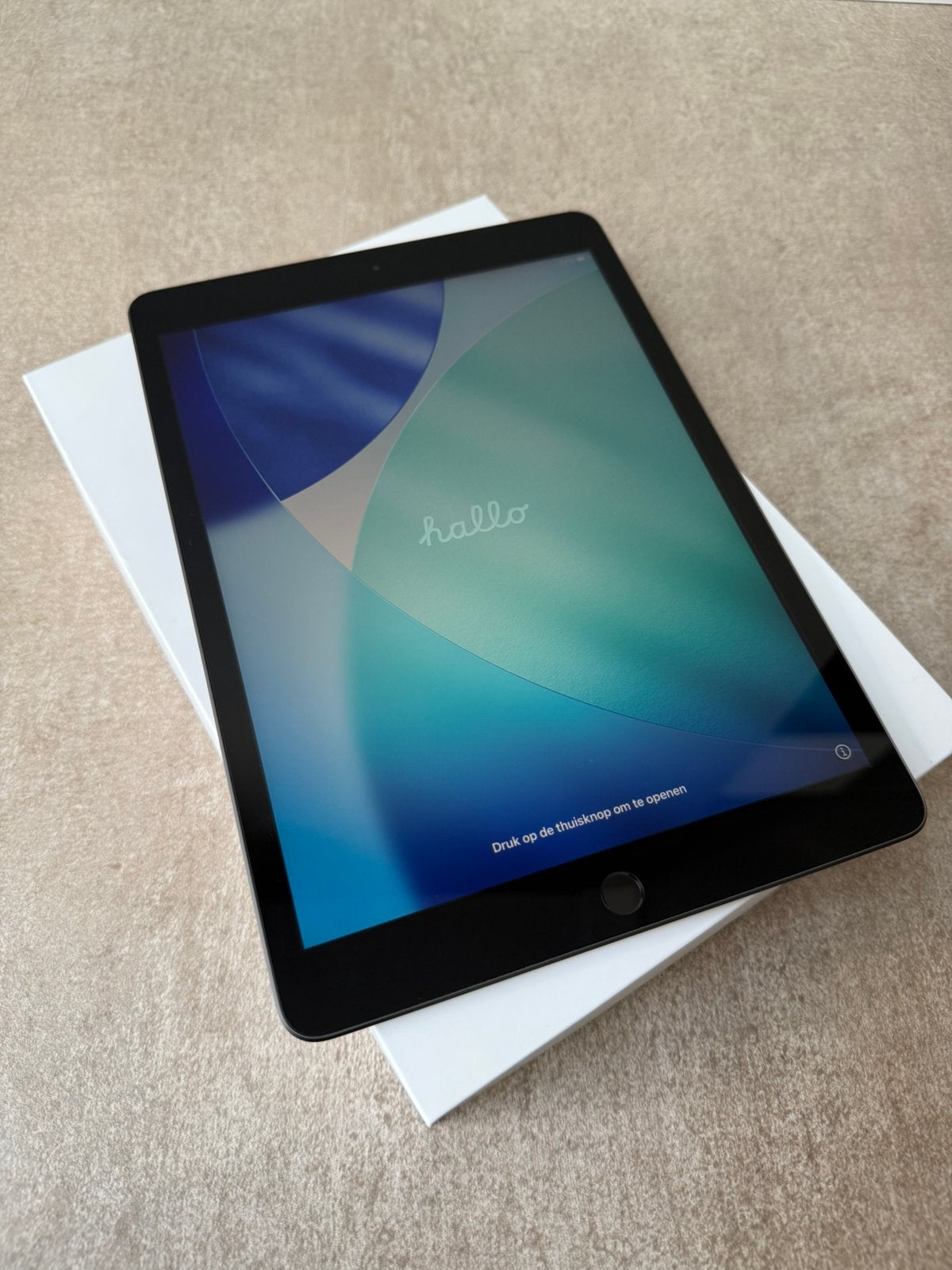 Apple iPad 8e generatie 32GB Wi-Fi – zeer nette staat, 10 inch, 32 GB, Apple iPad, Zwart
