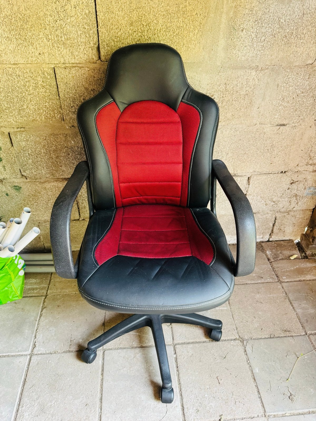 Comfortabele Bureaustoel - Zwart/Rood, Huis en Inrichting, Ophalen, Gebruikt, Zwart, Gaming bureaustoel