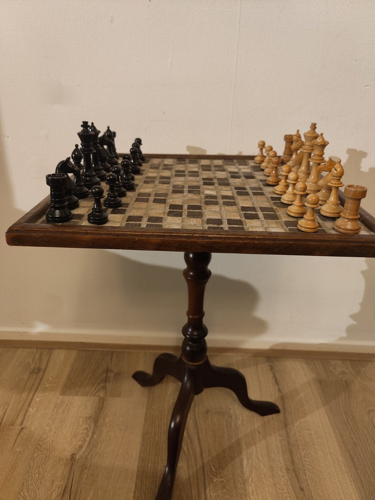 📣 Unieke Houten Schaaktafel met Handgemaakte Schaakstukken, Ophalen