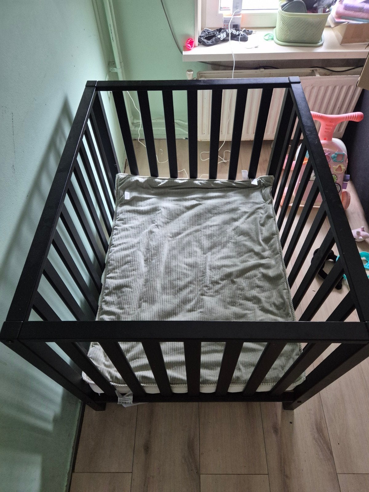 zwarte box, Kinderen en Baby's, Boxen, Ophalen, Gebruikt, Vierkant, In hoogte verstelbaar