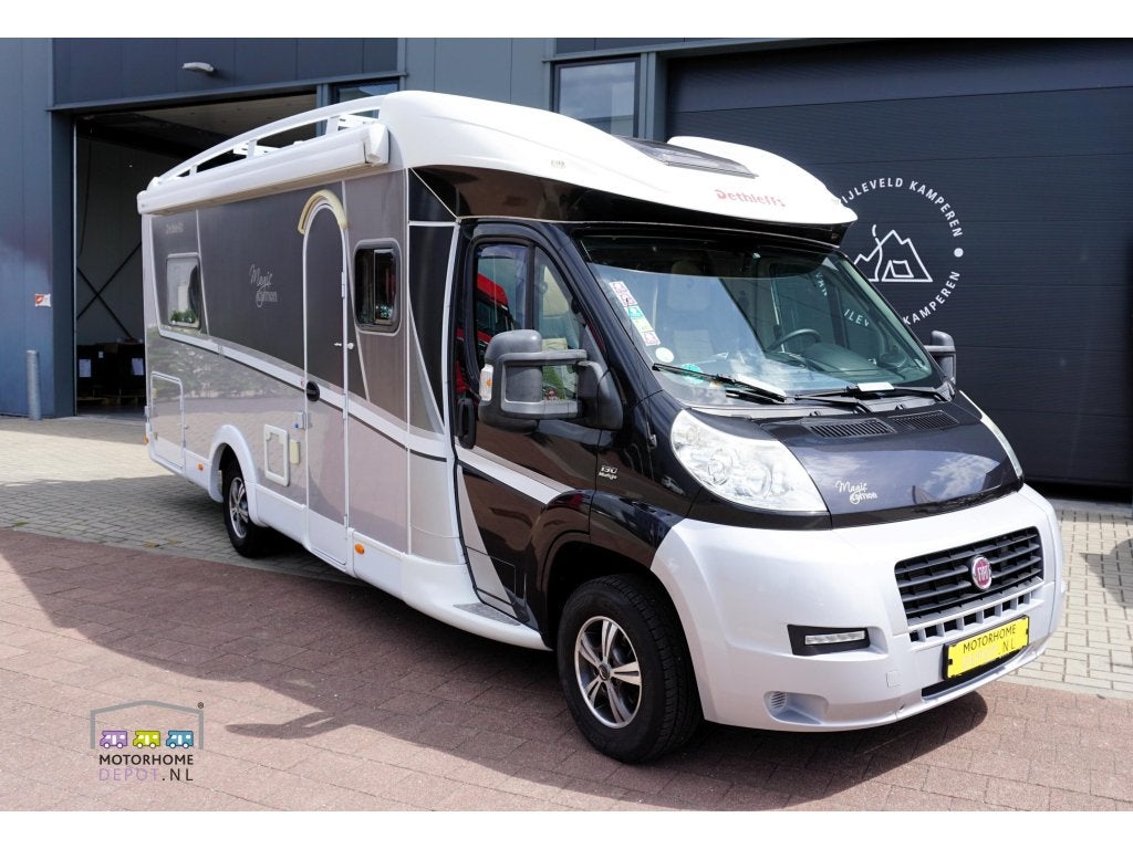 Dethleffs Magic Edition Black /zonnepaneel/ goed onderhouden, Caravans en Kamperen, Ringverwarming, Fiat, Bedrijf, Airbags