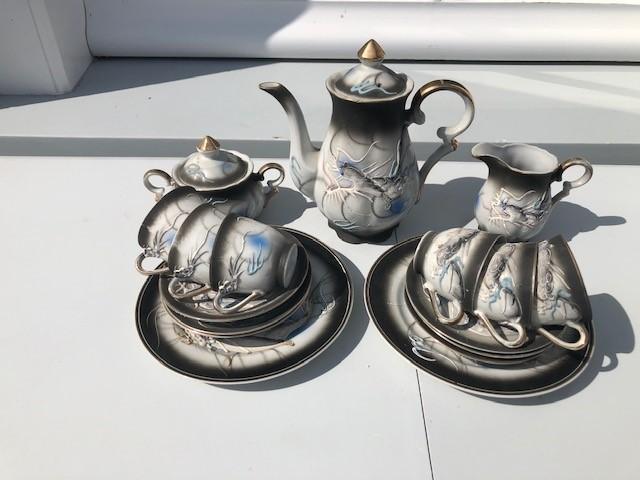 Japans vintage theeservies met drakenmotief., Ophalen