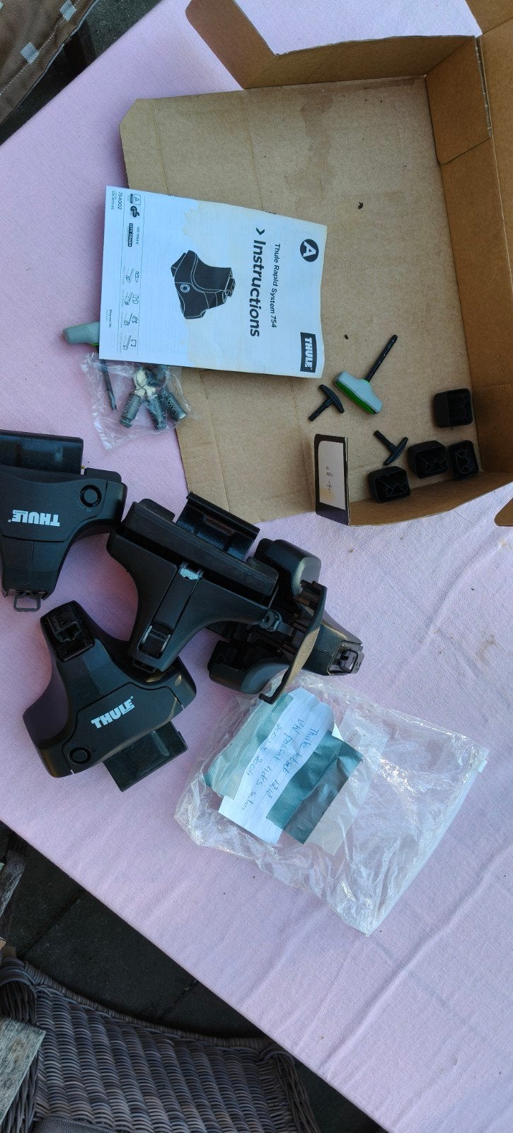 Thule Rapid System 754 dakdragerset VW Passat 4drs sedan, Ophalen of Verzenden, Gebruikt