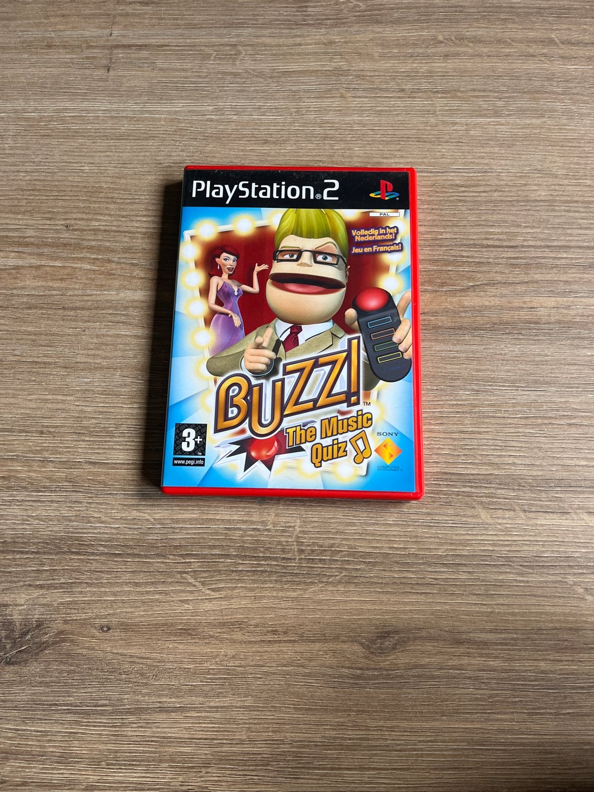 Buzz! The Music Quiz PlayStation 2 (PS2) - Muziekquiz, Spelcomputers en Games, Ophalen, Muziek, Gebruikt, Eén computer