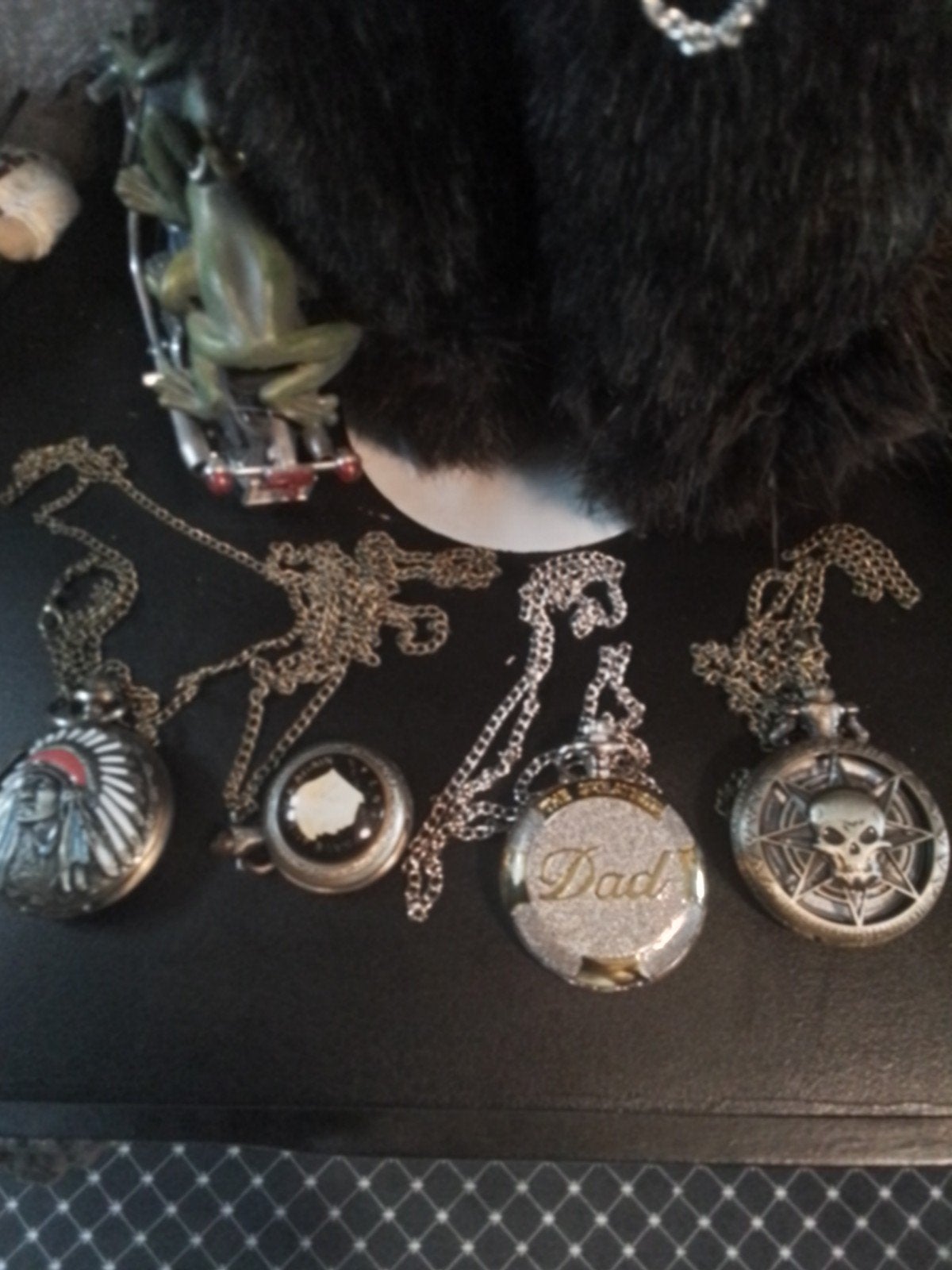 Mooie nieuwe kettingen, horloges en broches, Ophalen of Verzenden, Nieuw, Overige kleuren, Overige materialen