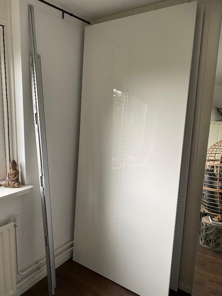 2 Ikea hasvik schuifdeur, hoogglans wit, 200x236 cm, Ophalen, 200 cm of meer, 150 tot 200 cm, Zo goed als nieuw