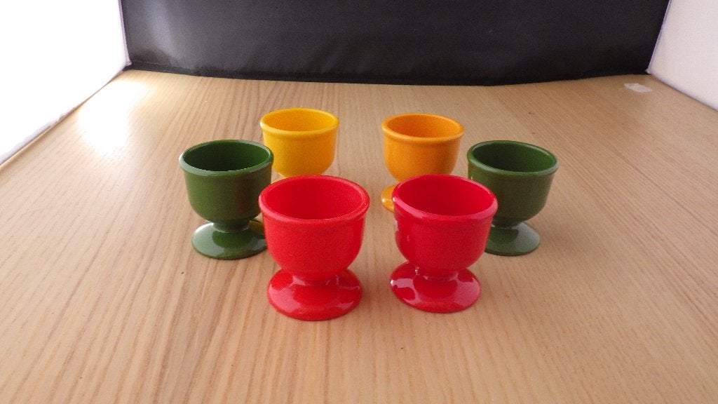 6 retro gekleurde eierdopjes, Ophalen of Verzenden, Overige typen
