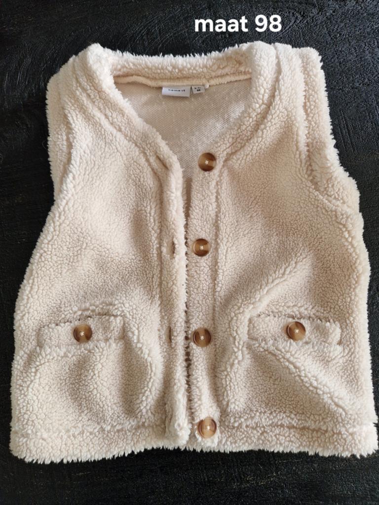 Gilet maat 98 nieuw, Kinderen en Baby's, Kinderkleding | Maat 98, Overige typen, Jongen of Meisje, Nieuw, Ophalen of Verzenden