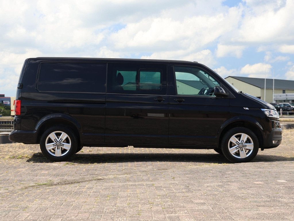Volkswagen Transporter 2.0 TDI 150pk L2H1 Highline DC | Dubb, Auto's, Bestelauto's, Stof, Gebruikt, Euro 6, 4 cilinders