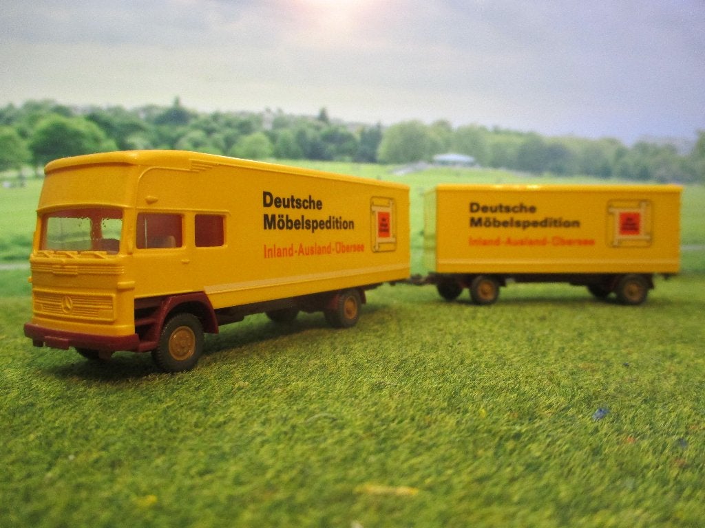 Mercedes Benz LP 1313 Wiking Deutsche Möbel Spedition ERROR, Ophalen of Verzenden, Gebruikt, Bus of Vrachtwagen, Wiking