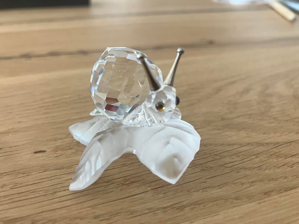 Swarovski slak, Verzamelen, Swarovski, Ophalen of Verzenden, Zo goed als nieuw, Figuurtje