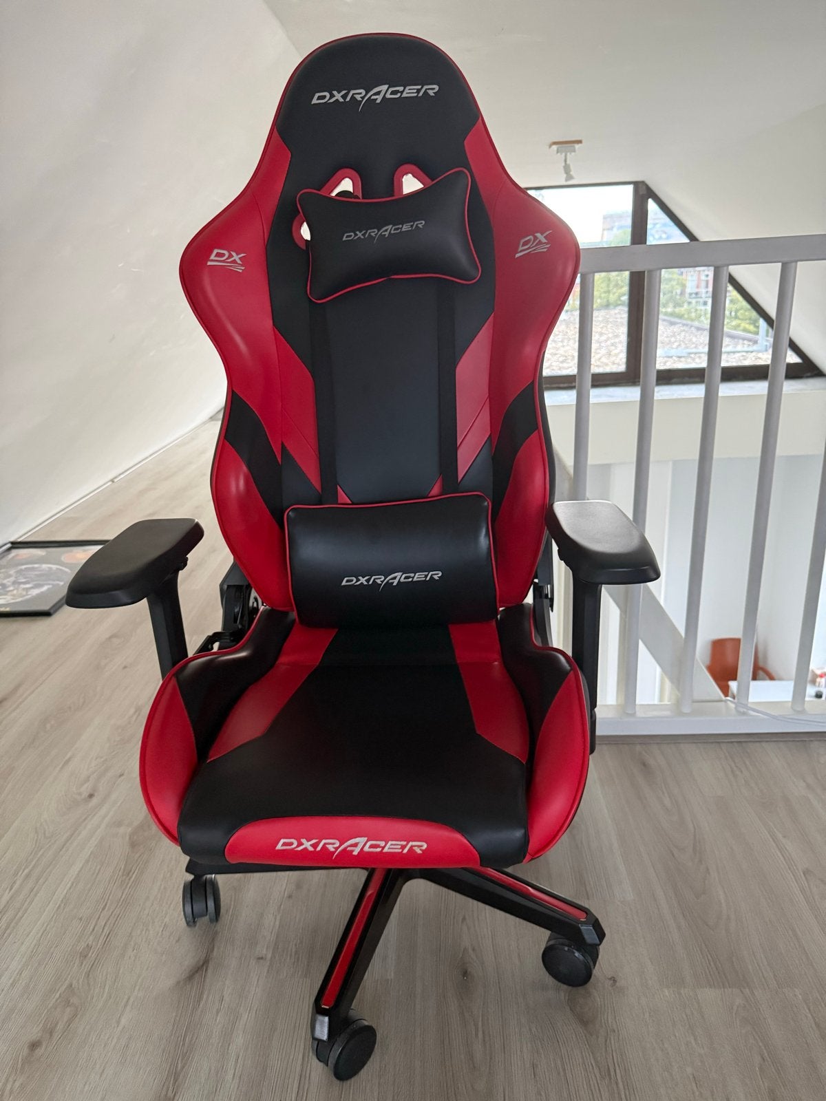 DXRacer Gladiator Rood/Zwart - Gaming Chair, Huis en Inrichting, Ophalen of Verzenden, Zo goed als nieuw, Bureaustoel, Rood