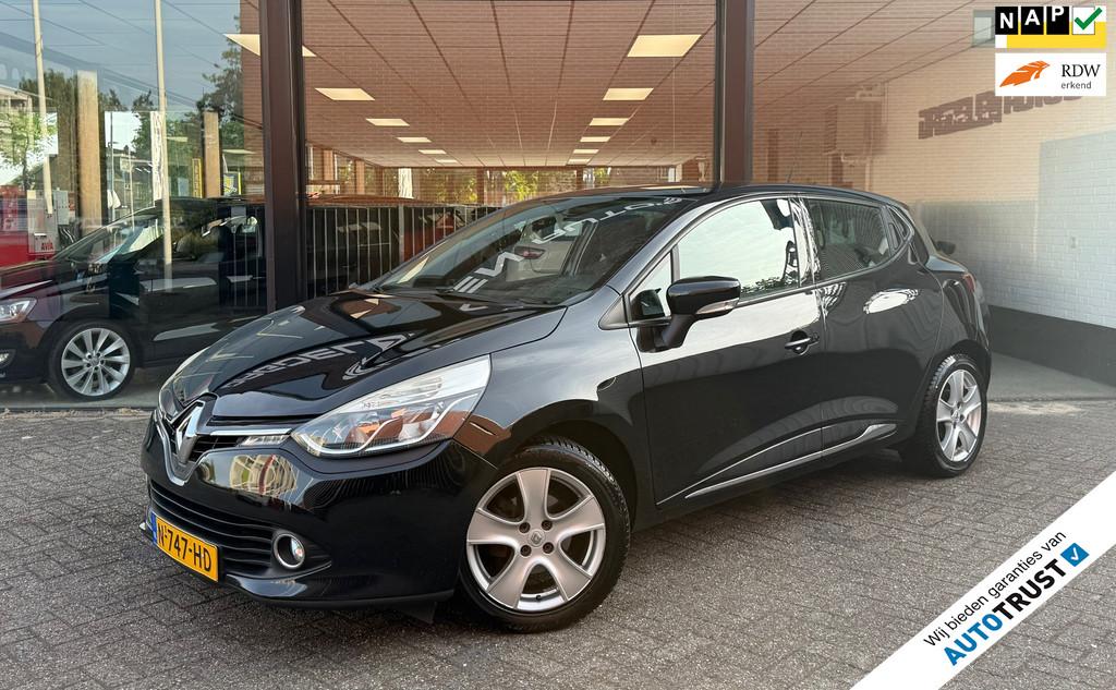 Renault Clio TCe 1.2 120pk AUTOMAAT | AIRCO | NAVI | CRUISE, Auto's, Euro 5, Stof, Gebruikt, Zwart
