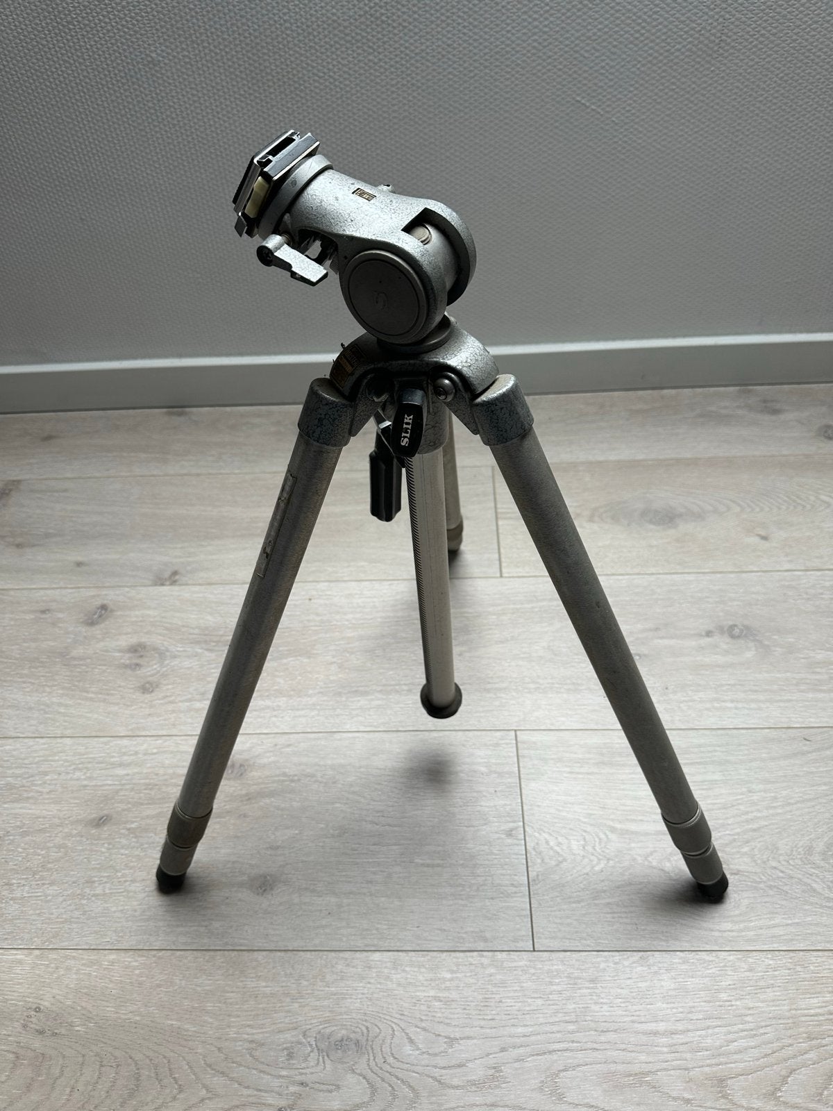 Slik Master No. 106511 Driepoot Statief - Vintage, Gebruikt, 125 cm of minder, Driepoot, Met balhoofd