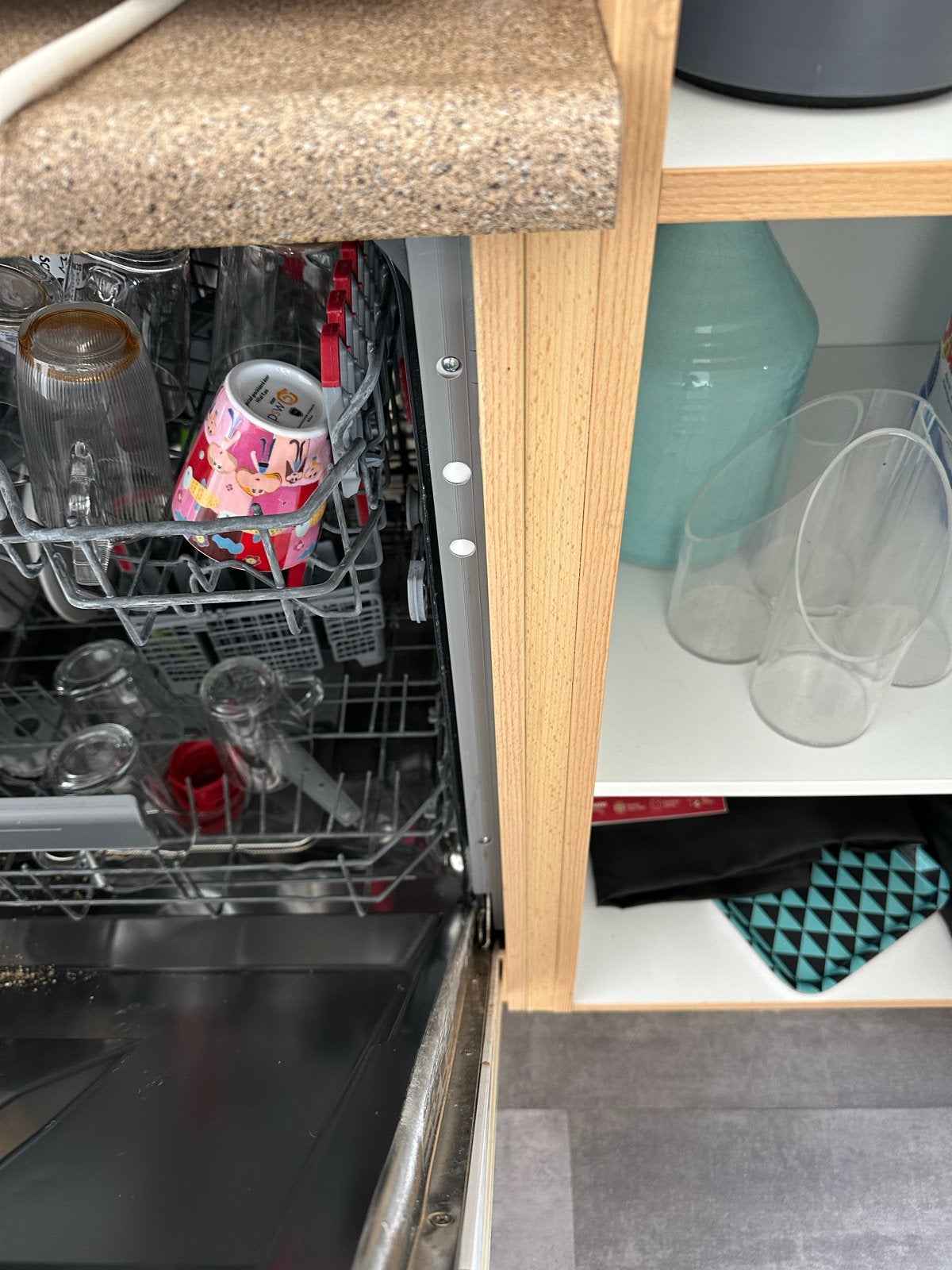 Pantry te koop - Exclusief magnetron en boiler, Ophalen, Gebruikt, Overige materialen, Wit