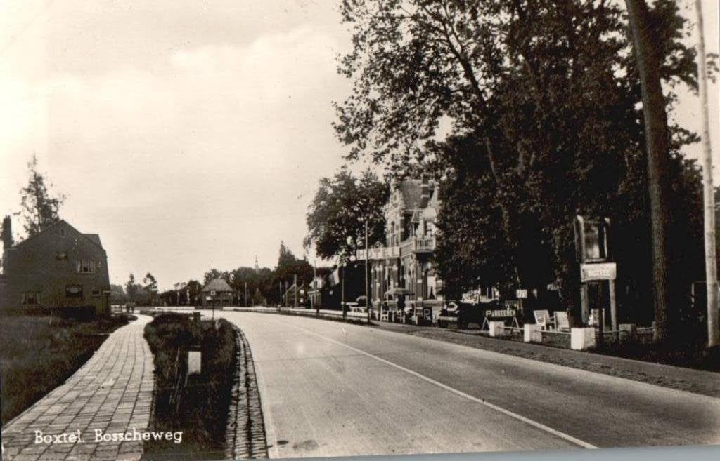 Boxtel Hotel Bosscheweg ca. 1950. (De oude ketting?), Ophalen, 1940 tot 1960, Ongelopen, Noord-Brabant