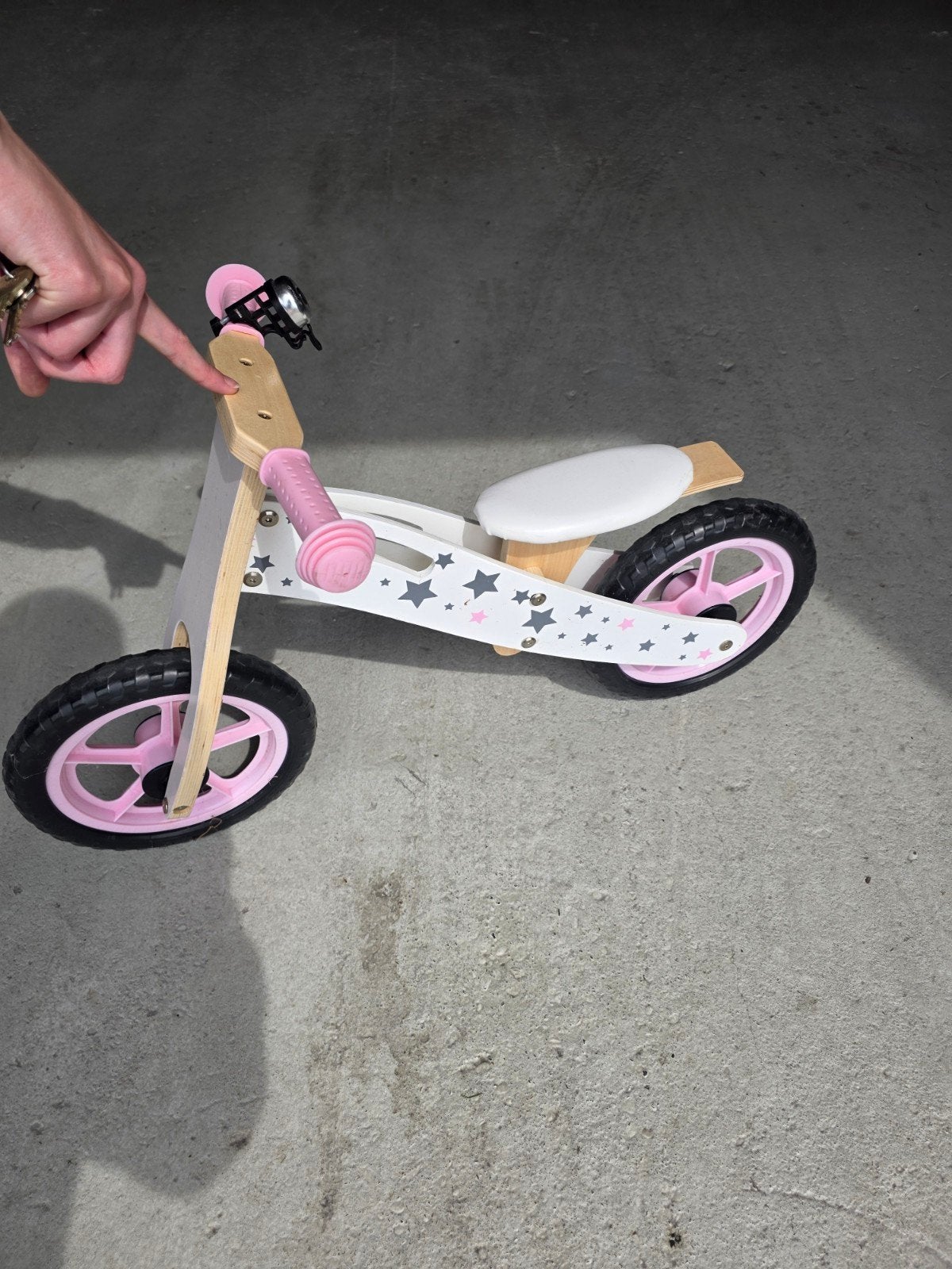 Leuke roze loopfiets voor de allerkleinsten, Ophalen of Verzenden, Gebruikt, Loopfiets