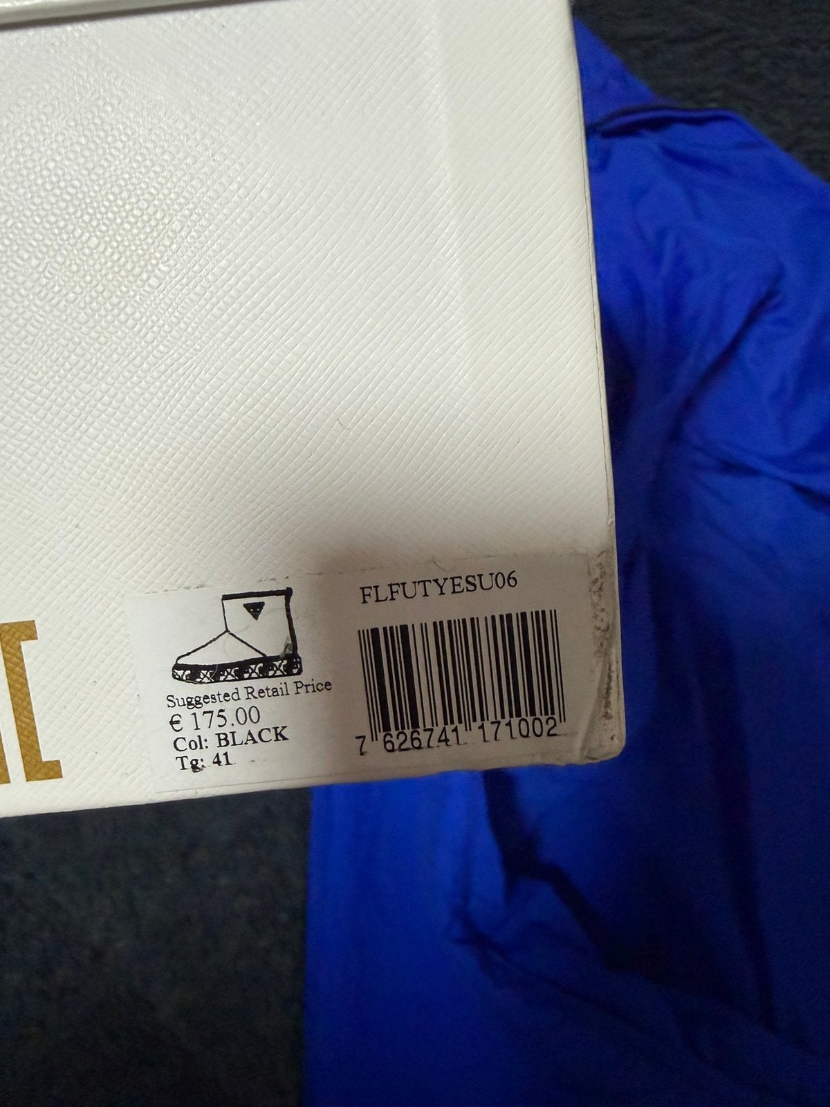 Guess uggs, Zwart, Snowboots, Ophalen of Verzenden, Zo goed als nieuw