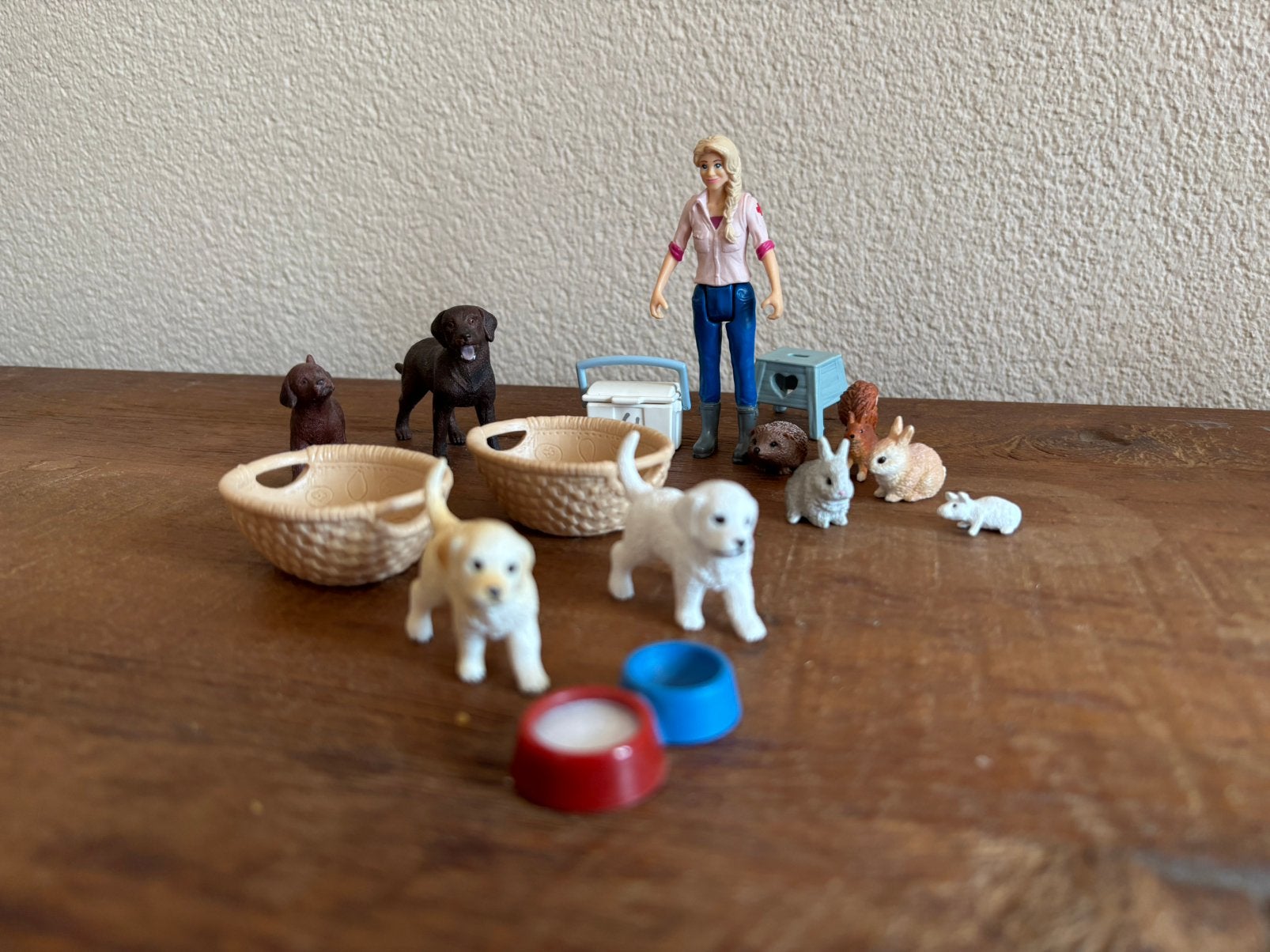 Schleich dierenarts met honden, konijnen en accessoires, Ophalen of Verzenden, Zo goed als nieuw