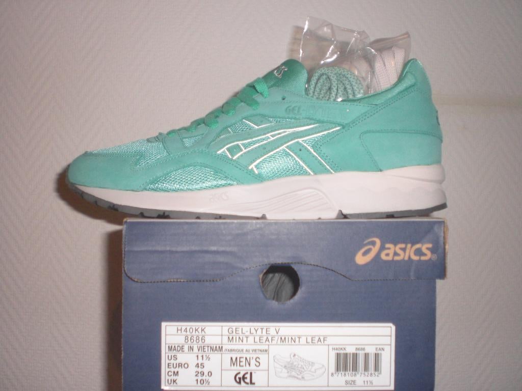 Asics Gel Lyte V X Ronnie Fieg 'Mint' Maat 45, Overige kleuren, Nieuw, Ophalen of Verzenden, Sneakers of Gympen