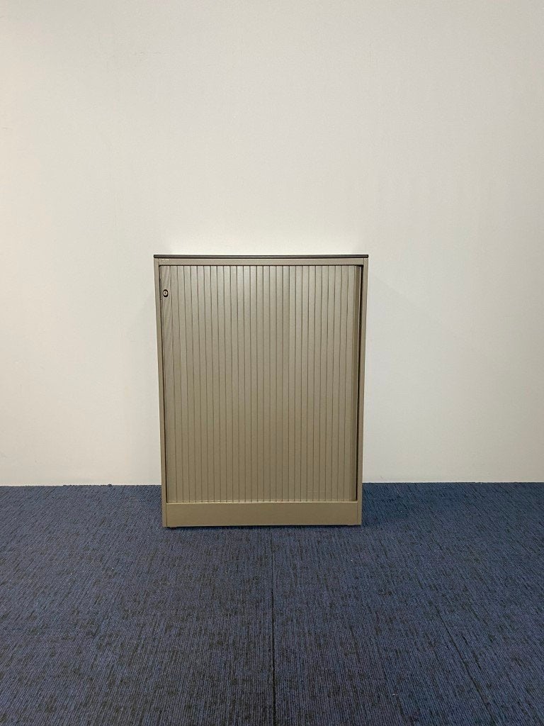 11x Roldeurkast Ahrend, grijs, eiken topblad, H105 x B80 cm., Ophalen, Gebruikt