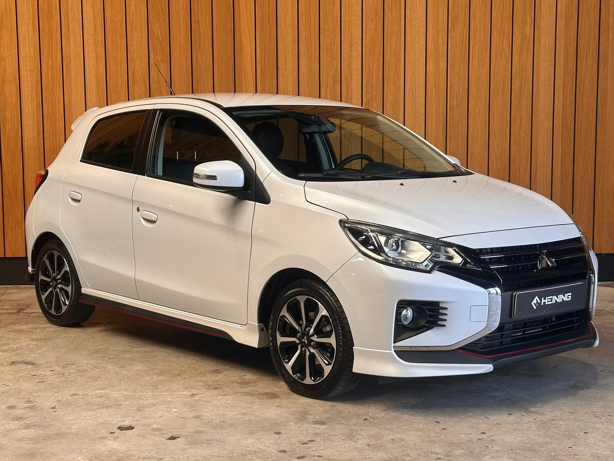 Mitsubishi Space Star 1.2 Instyle, Gebruikt, Leder en Stof, Wit, Origineel Nederlands