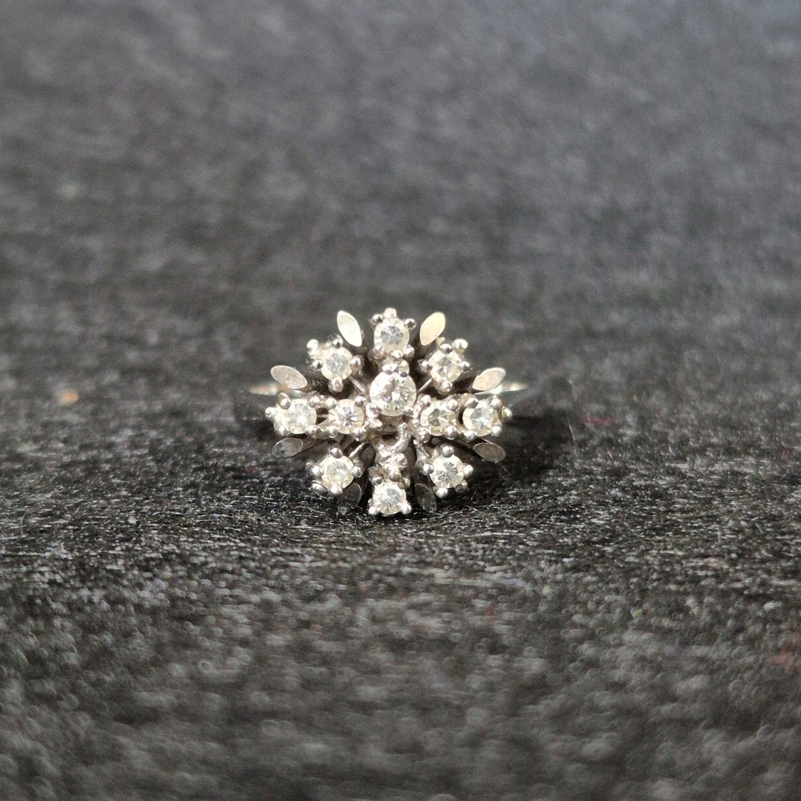 Prachtige 14 krt witgouden ring met diamanten Vintage, Ophalen, Wit, Zo goed als nieuw, 17 tot 18