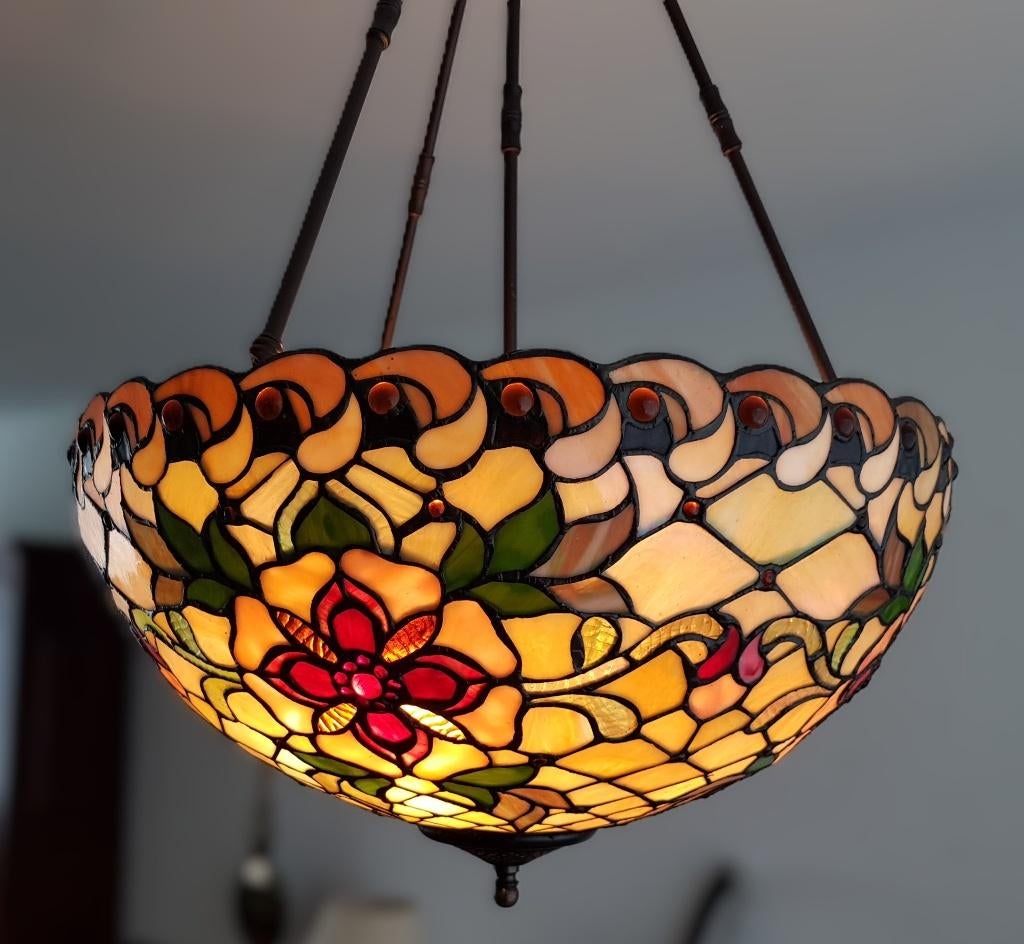 Lamp, hanglamp Tiffany stijl. Bieden vanaf € 135,00, Huis en Inrichting, Lampen | Hanglampen, Ophalen of Verzenden, Zo goed als nieuw