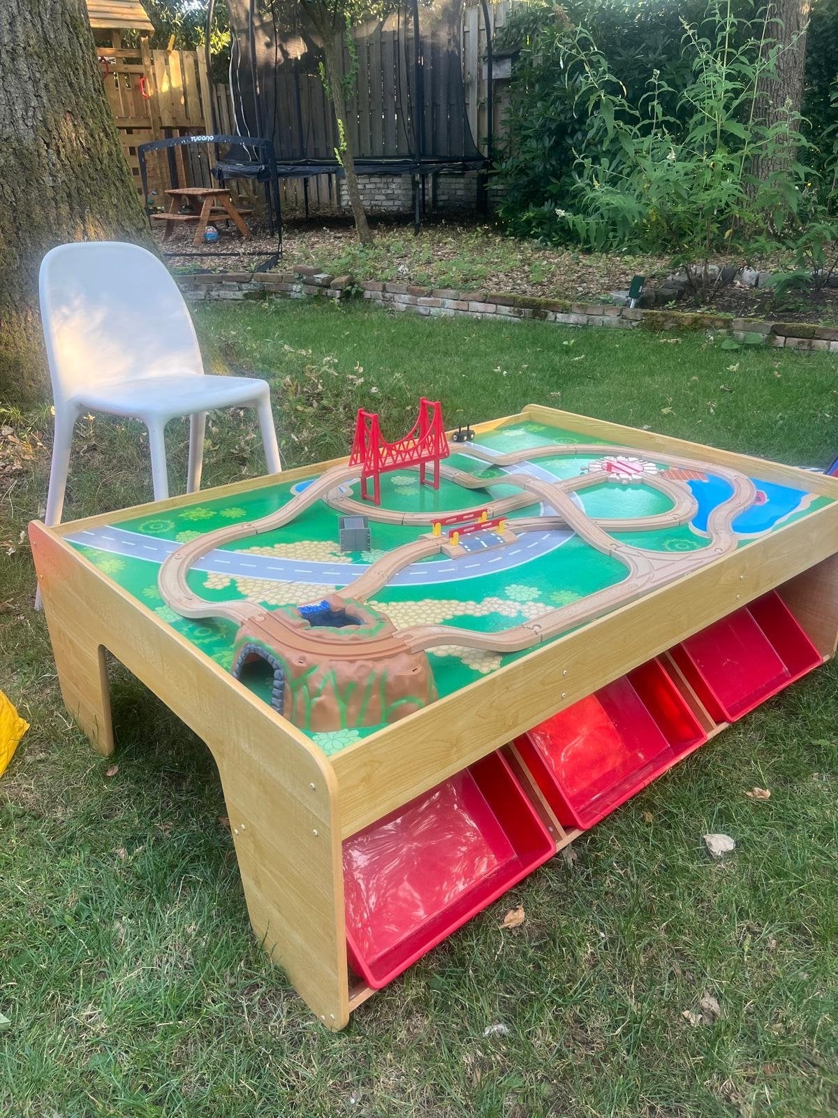 Kidkraft Speel- en Treintafel incl. Treinen, rails etc., Ophalen, Gebruikt, Bouwen