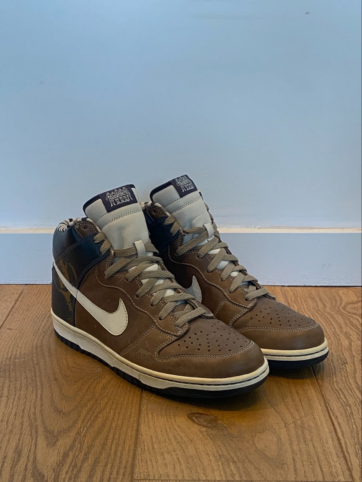 Nike Dunk High Pro SB The Panthers Philadelphia Maat 44, Ophalen of Verzenden, Gedragen, Bruin, Sneakers of Gympen