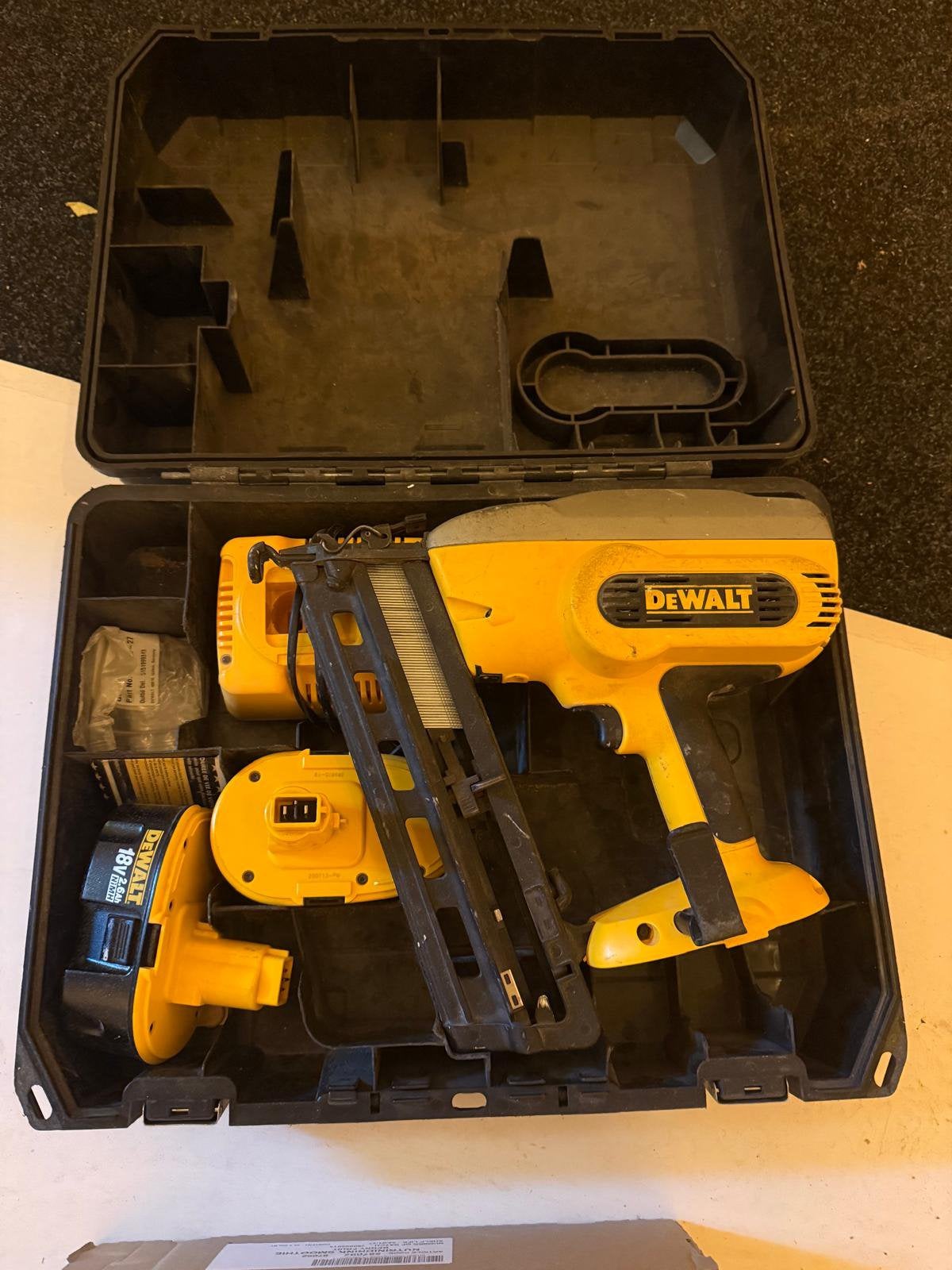 De walt tacker set DC 6018 nog heel netjes
