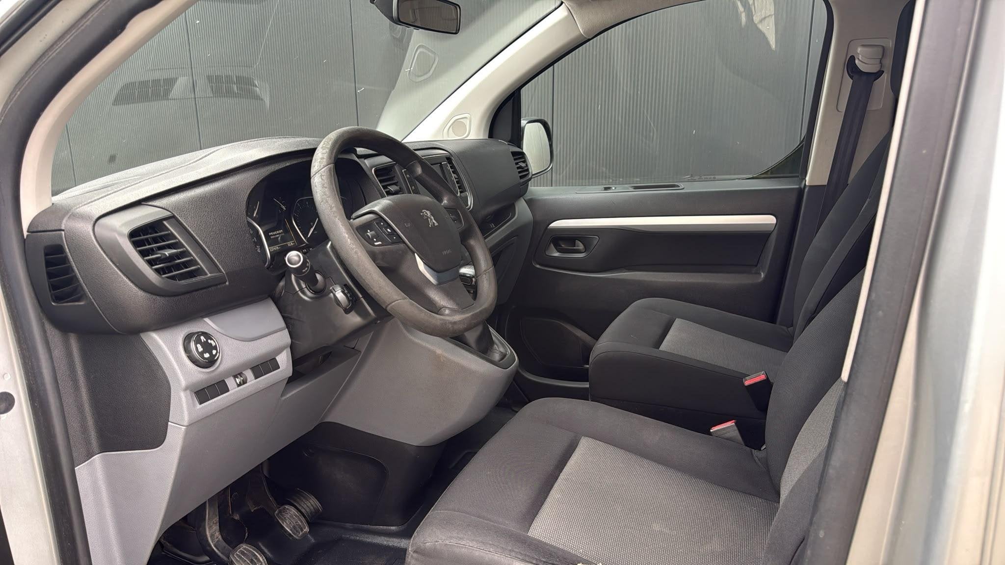 Peugeot Expert 231L 2.0 BlueHDI 150 DC Premium EURO6, Voorwielaandrijving, Gebruikt, Euro 6, 4 cilinders