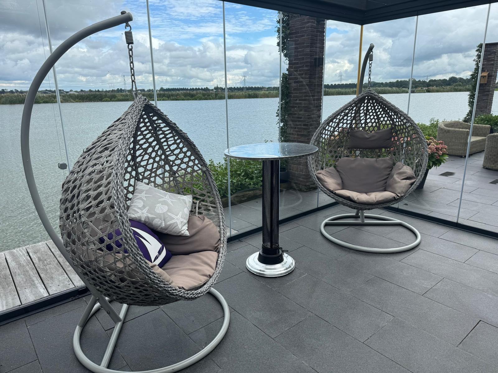 Super mooie hangstoelen zo goed als nieuw!, Tuin en Terras, Ophalen of Verzenden, Zo goed als nieuw, Rotan