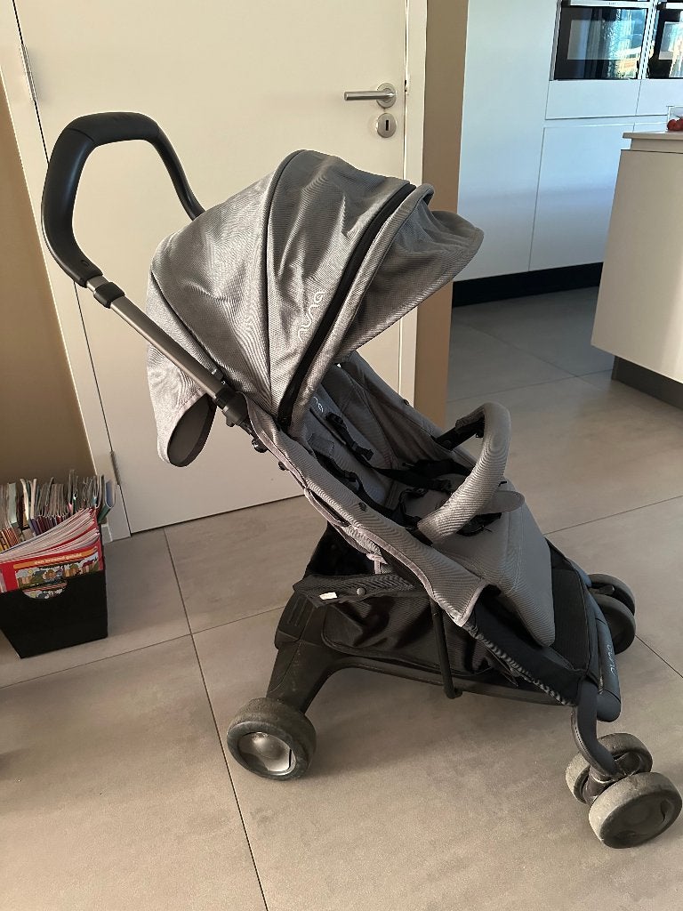 Nuna Pepp Luxx kinderwagen, Kinderen en Baby's, Gebruikt, Verstelbare duwstang, Ophalen, Kinderwagen