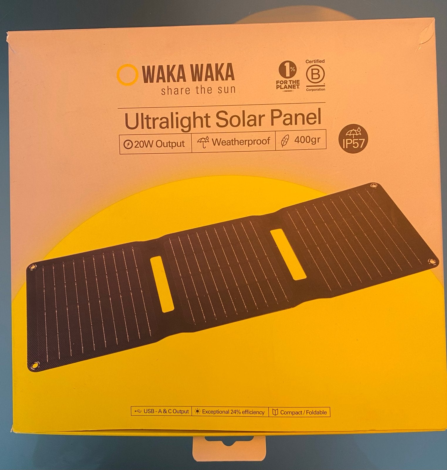 WAKA WAKA Ultralight Zonnepaneel 20W Output, Ophalen of Verzenden, Nieuw