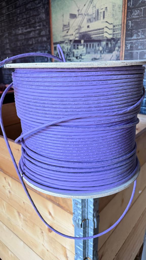Siemon Cat7 S/FTP LSOH Netwerkkabel - 480m rol, Ophalen, Nieuw