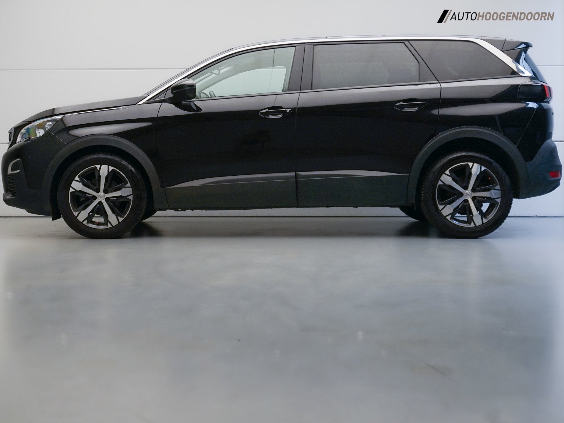 Peugeot 5008 1.2 PureTech Blue Lease Executive 7-zits (APPLE, 1280 kg, Gebruikt, 1199 cc, 7 stoelen