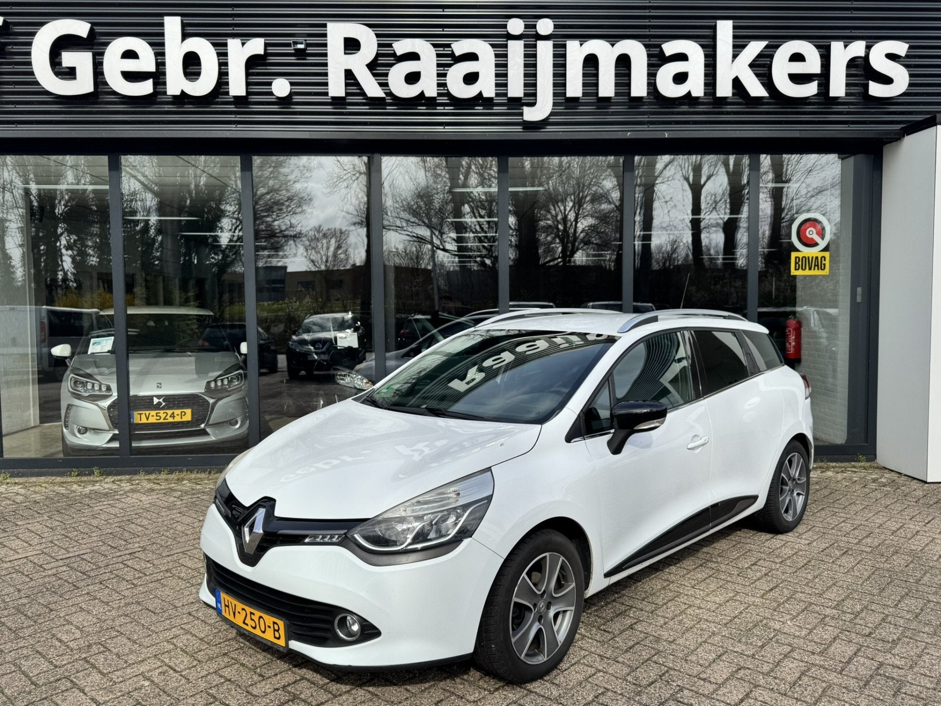 Renault Clio Estate 0.9 TCe Night&Day*Navi*Airco*EXPORTPRIJS, Voorwielaandrijving, 898 cc, Stof, Euro 6