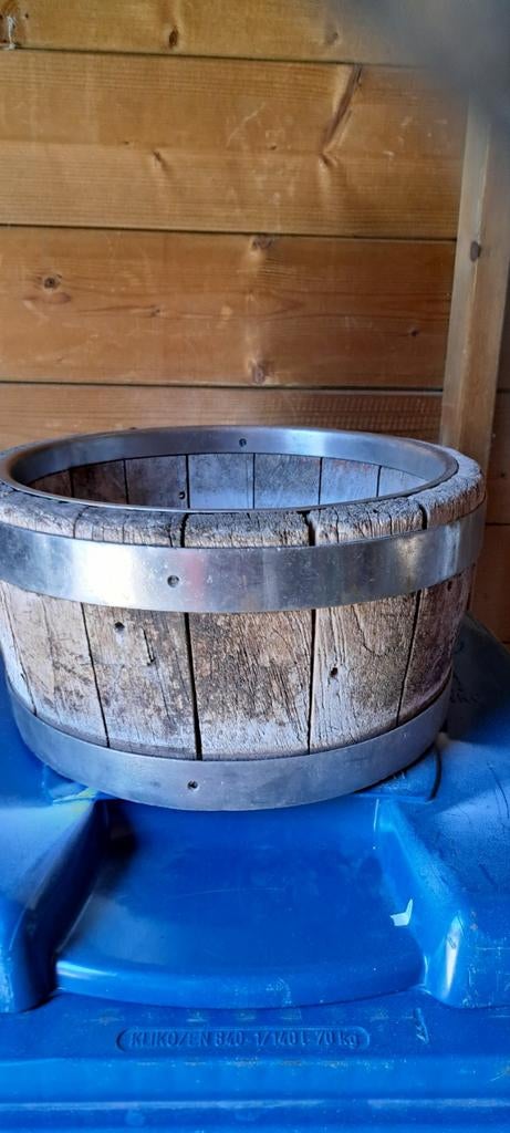 Oude houten kaasmal met metalen banden - 31x17 cm, Ophalen