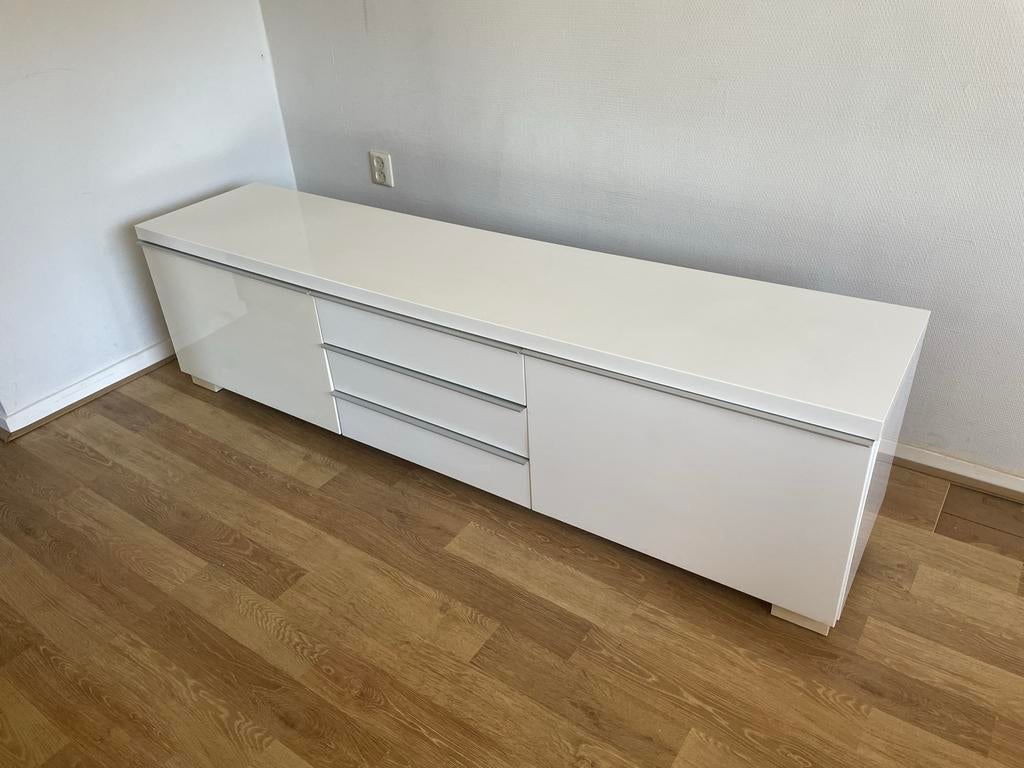 Modern wit dressoir / gamemeubel zeer goede staat, Ophalen, Overige materialen, Gebruikt, 150 tot 200 cm