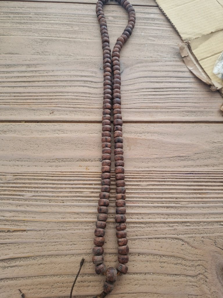 Oude mala met houten kralen uit Nepal., Ophalen of Verzenden