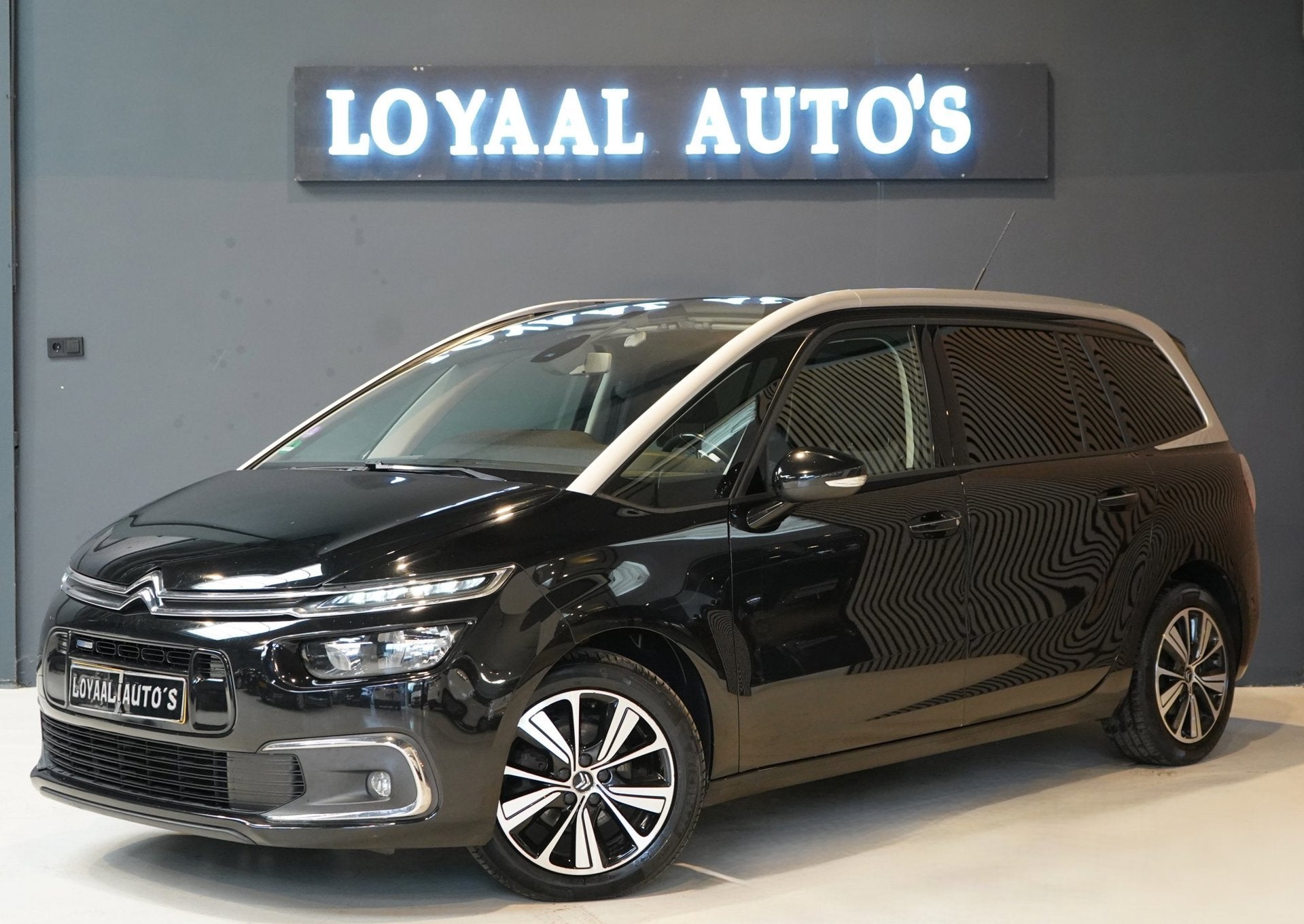 Citroen Grand C4 Picasso 1.2 PureTech Shine | 7 PERSOONS | N, Auto's, Voorwielaandrijving, Automatische klimaatregeling, Gebruikt