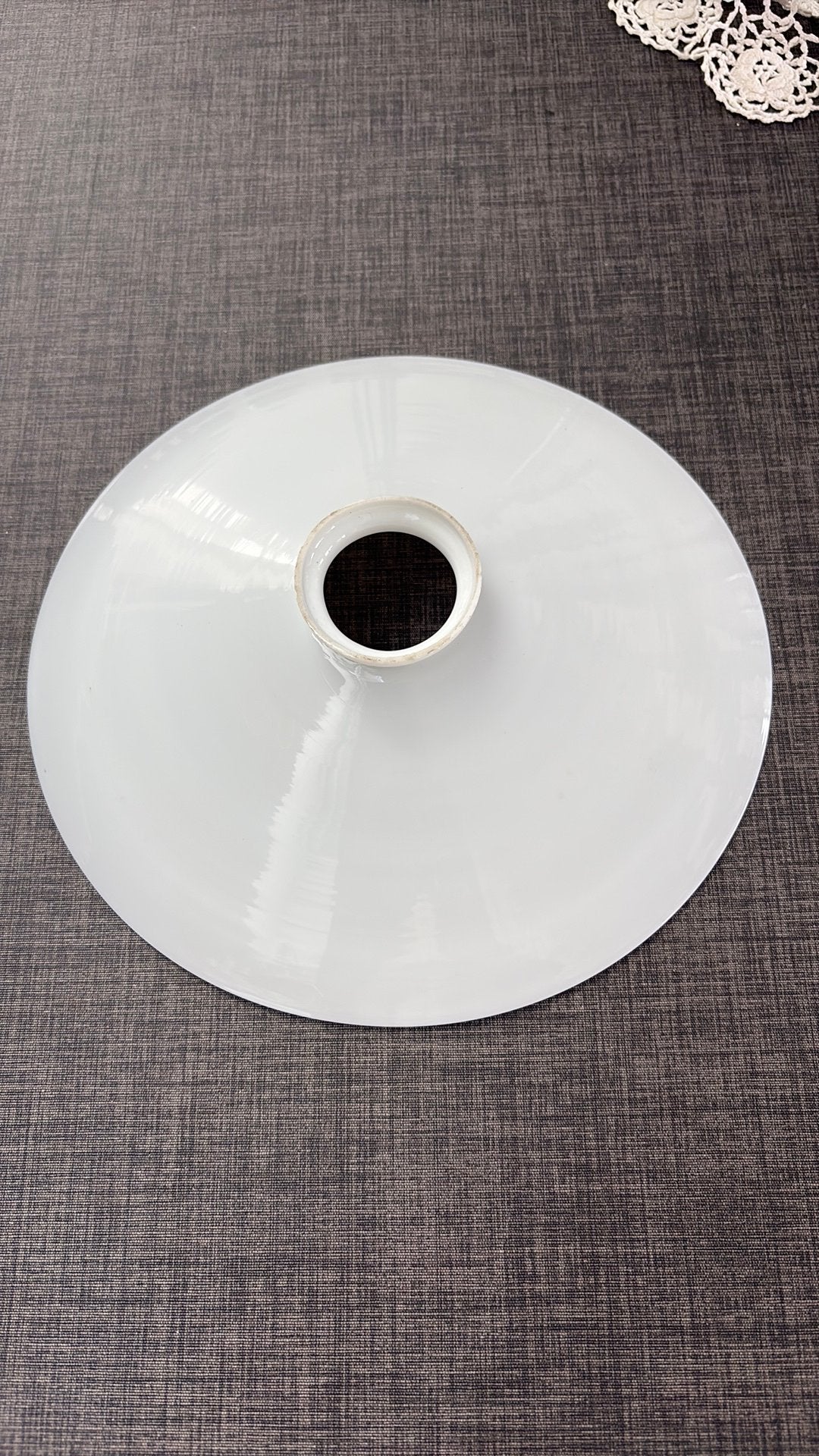 LAMPENKAP MELKGLAS WIT OUDJE plat model, Ophalen of Verzenden, Zo goed als nieuw, Wit