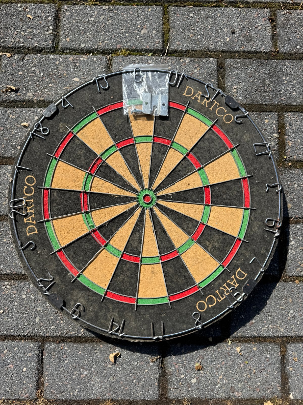 Dartbord DARTCO - Gebruikt, Ophalen, Gebruikt, Dartbord
