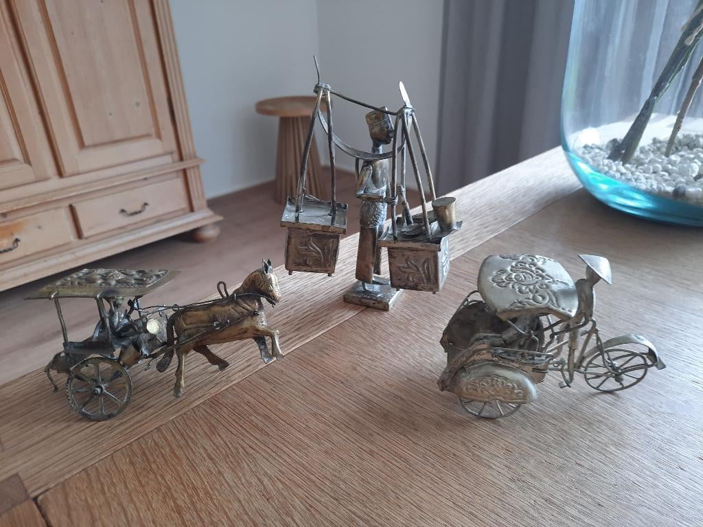 Kunstwerkjes uit Indonesie., Ophalen of Verzenden